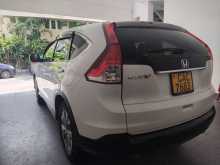 https://riyasewana.com/uploads/honda-crv-rm1-141345294092.jpg