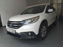 https://riyasewana.com/uploads/honda-crv-rm1-141346426424.jpg