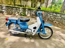 Honda Super Cub 50 2004 Motorbike