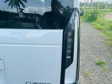 https://riyasewana.com/uploads/honda-custom-nbox-720170517965.jpg