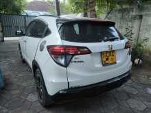 https://riyasewana.com/uploads/honda-daa-ru3-vezel-11855034083.jpg