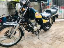 Honda Daelim Vc125 Custom 2000 Motorbike
