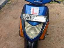 Honda DIO 100 2011 Motorbike