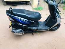 https://riyasewana.com/uploads/honda-dio-100cc-112592713223.jpg