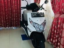 https://riyasewana.com/uploads/honda-dio-1010342519506.jpg