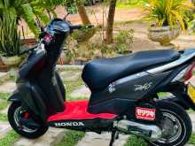 https://riyasewana.com/uploads/honda-dio-1018024613052.jpg