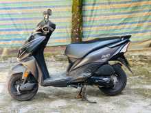 https://riyasewana.com/uploads/honda-dio-1019123813662.jpg