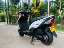 https://riyasewana.com/uploads/honda-dio-109284013074.jpg