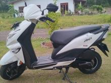 https://riyasewana.com/uploads/honda-dio-110-167343419915.jpg