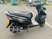 https://riyasewana.com/uploads/honda-dio-110-291130474772.jpg