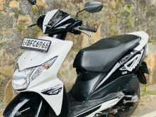 https://riyasewana.com/uploads/honda-dio-110cc-1117024613942.jpg