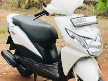 Honda DIO 2015 Motorbike