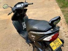 https://riyasewana.com/uploads/honda-dio-1117352824353.jpg