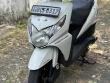 https://riyasewana.com/uploads/honda-dio-1118221622742.jpg