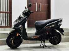 https://riyasewana.com/uploads/honda-dio-119105222112.jpg