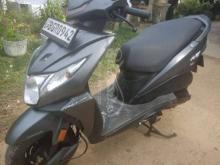 https://riyasewana.com/uploads/honda-dio-12123054427310.jpg