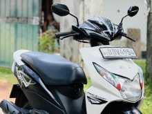 https://riyasewana.com/uploads/honda-dio-1215205522532.jpg