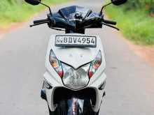 https://riyasewana.com/uploads/honda-dio-1215205522643.jpg