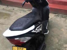 https://riyasewana.com/uploads/honda-dio-1215501624851.jpg