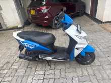 https://riyasewana.com/uploads/honda-dio-1216385413672.jpg