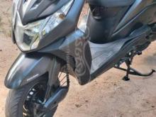 https://riyasewana.com/uploads/honda-dio-1222354404217.jpg