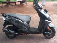 https://riyasewana.com/uploads/honda-dio-129394113364.jpg