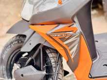 Honda DIO 2017 Motorbike