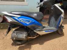 https://riyasewana.com/uploads/honda-dio-1312522622212.jpg