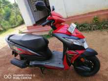 https://riyasewana.com/uploads/honda-dio-1313492313932.jpg