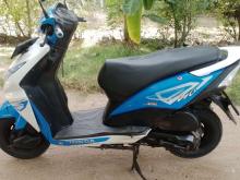 https://riyasewana.com/uploads/honda-dio-131551146575.jpg