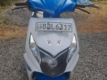 https://riyasewana.com/uploads/honda-dio-131727176915.jpg