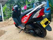 https://riyasewana.com/uploads/honda-dio-1321060522712.jpg