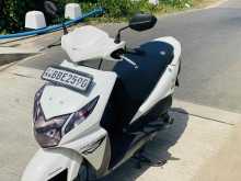 https://riyasewana.com/uploads/honda-dio-137390422673.jpg