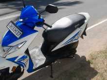 https://riyasewana.com/uploads/honda-dio-138153813792.jpg