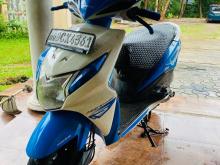 Honda DIO 2015 Motorbike