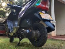 https://riyasewana.com/uploads/honda-dio-139574519215.jpg