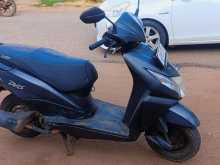 https://riyasewana.com/uploads/honda-dio-141138034242.jpg