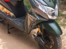 https://riyasewana.com/uploads/honda-dio-14123001488360.jpg