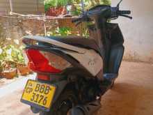 https://riyasewana.com/uploads/honda-dio-141329011154.jpg