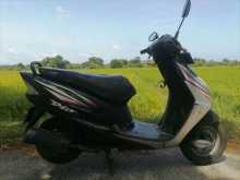 https://riyasewana.com/uploads/honda-dio-141420294092.jpg