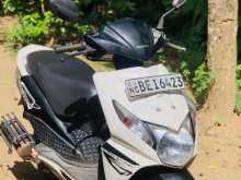 https://riyasewana.com/uploads/honda-dio-141503574453.jpg