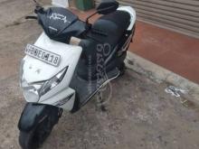 https://riyasewana.com/uploads/honda-dio-14172117614457.jpg
