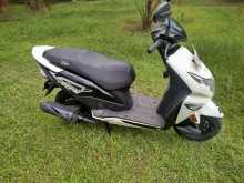https://riyasewana.com/uploads/honda-dio-142014574572.jpg