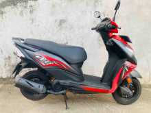 https://riyasewana.com/uploads/honda-dio-142247471295.jpg