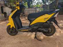 https://riyasewana.com/uploads/honda-dio-148530813043.jpg