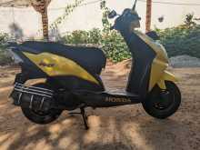 https://riyasewana.com/uploads/honda-dio-148530813772.jpg