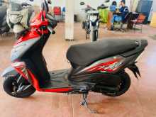 https://riyasewana.com/uploads/honda-dio-14915441564.jpg