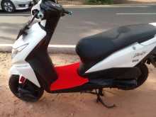 https://riyasewana.com/uploads/honda-dio-14943244732.jpg