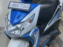 https://riyasewana.com/uploads/honda-dio-149511622793.jpg