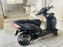 https://riyasewana.com/uploads/honda-dio-1511213119912.jpg